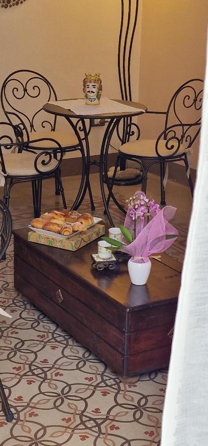 Eureka Hotel Палермо Екстериор снимка